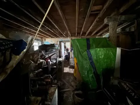 Property Filled of Waste Is Set for Bidding at £38k